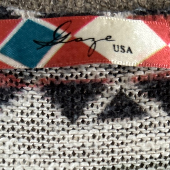 🔶5/30$!! Elephant Motif Boho Oatmeal Heather Scoop Hem Sweater Tank - Picture 4 of 8